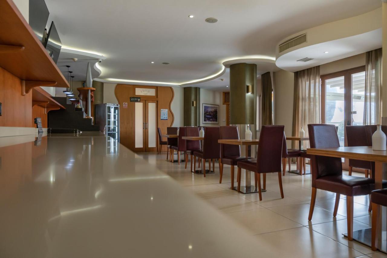 Hotel Agora Sure Hotel Collection By Best Western 拉戈帕特里亚 外观 照片