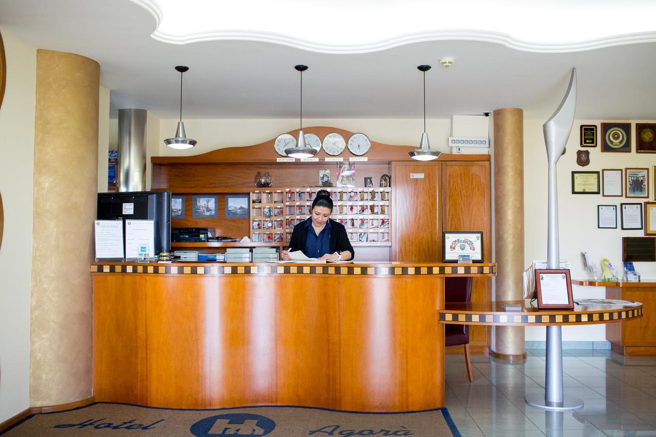 Hotel Agora Sure Hotel Collection By Best Western 拉戈帕特里亚 外观 照片