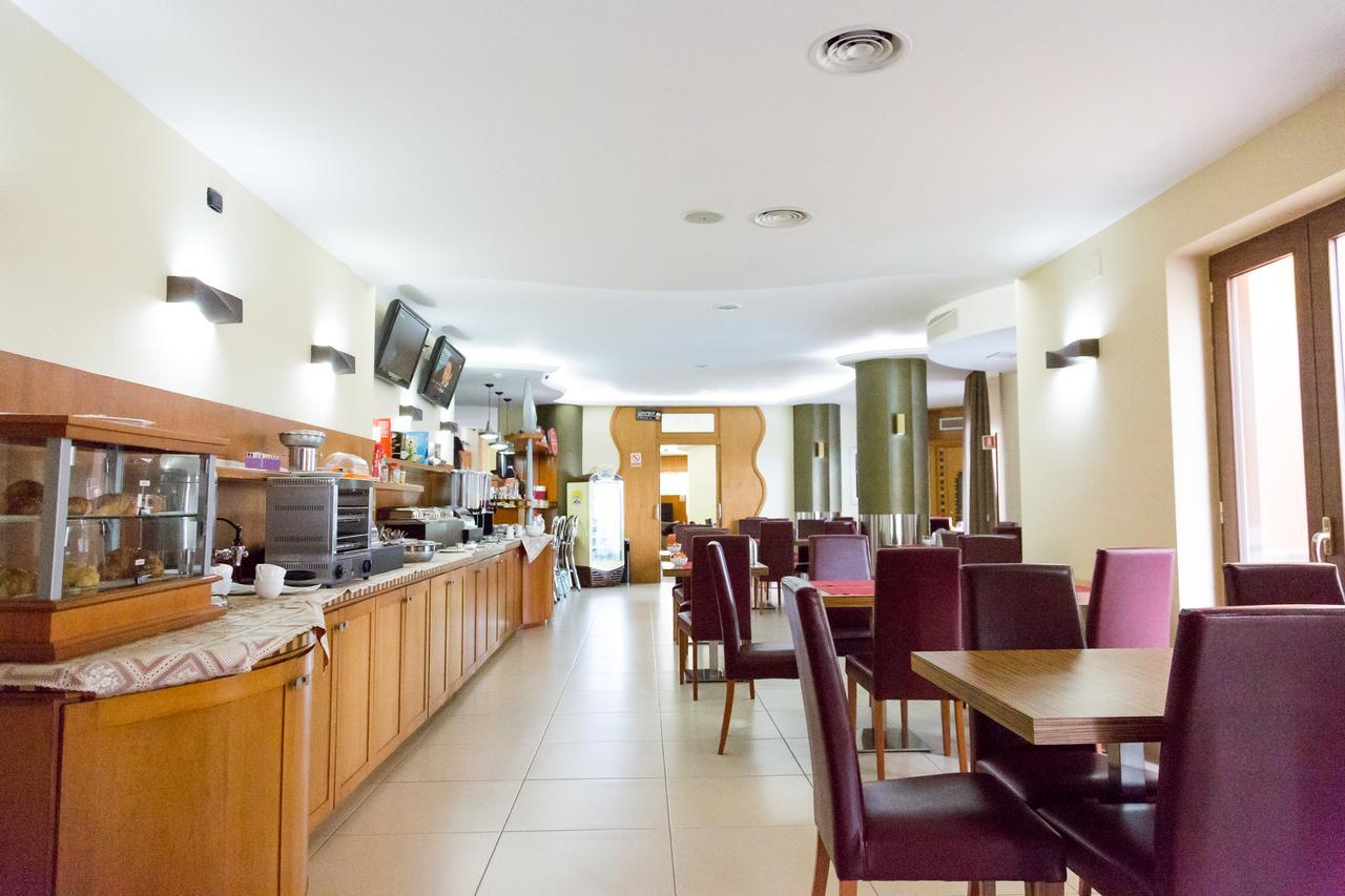 Hotel Agora Sure Hotel Collection By Best Western 拉戈帕特里亚 外观 照片